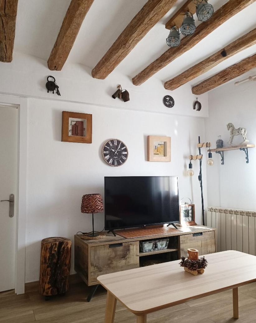 Apartament Turistic Campdevánol 외부 사진